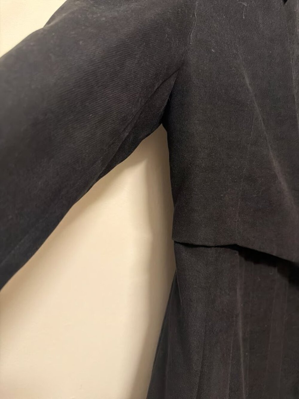 GUYUE Black Asymmetrical Pleated Blazer Dress - Picture 3 of 7
